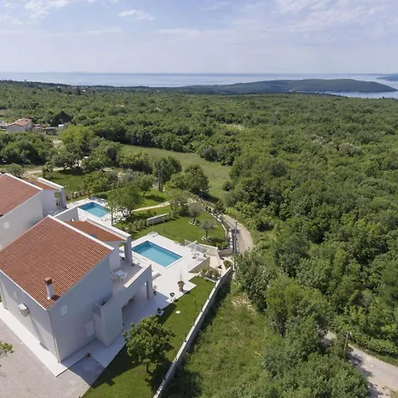 Vila Peaceful In With Sea View