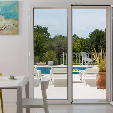 Peaceful In With Sea View Villa *