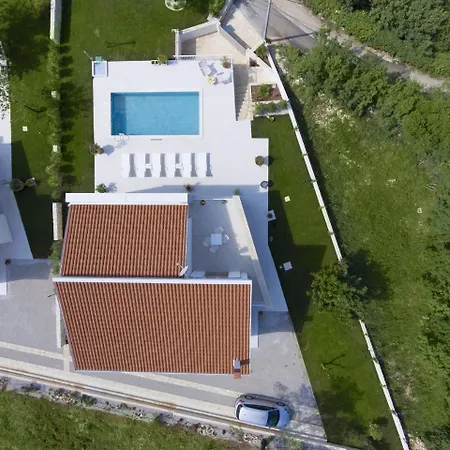 Villa Peaceful In With Sea View Stanisovi