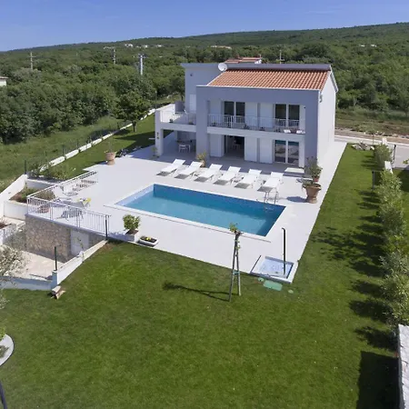 Peaceful In With Sea View Villa *