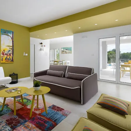 Peaceful In With Sea View Vila *